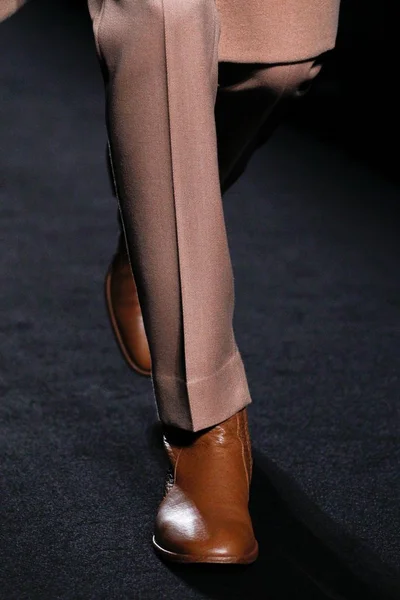 Look 2